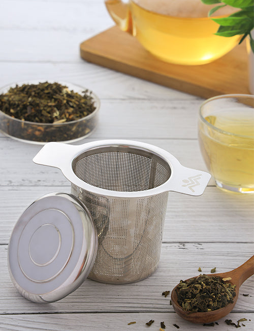 https://www.thepahadistory.com/cdn/shop/files/Classic-Tea-Infuser--001.jpg?v=1692274678